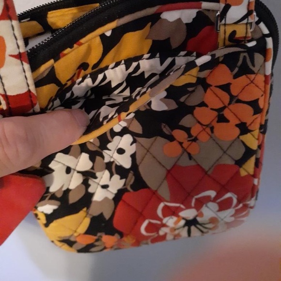 2 Vera Bradley crossbody purses - Picture 6 of 6